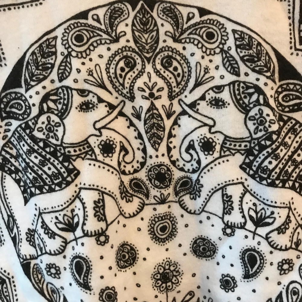 Crop Top - Picture 3 of 4